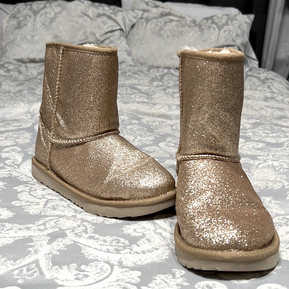 Girls glitter UGGs - size 3